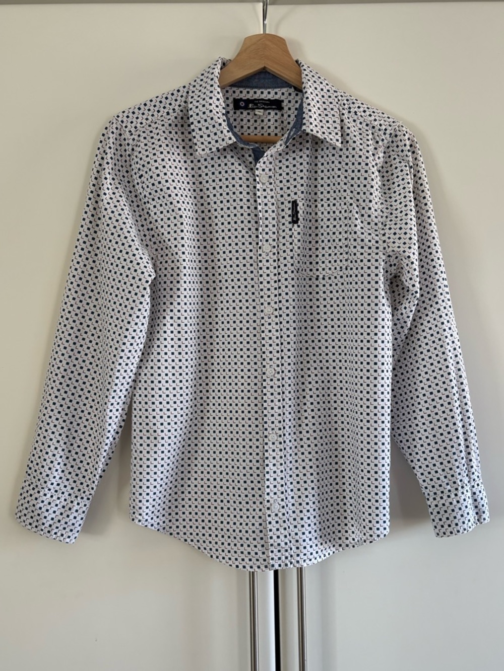 Ben Sherman White Shirt with Navy Squares and Maroon Accents Boys Size 18